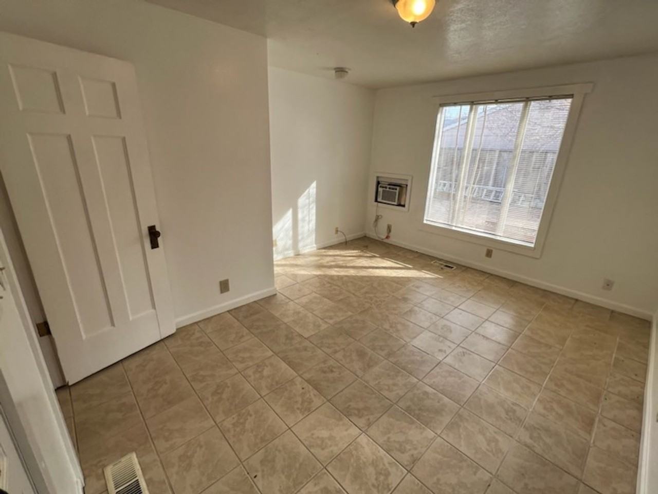 730 Saddlerock Dr - Photo 6 of 9