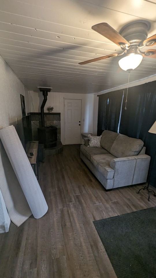 130 Fireman Row - Photo 2 of 9