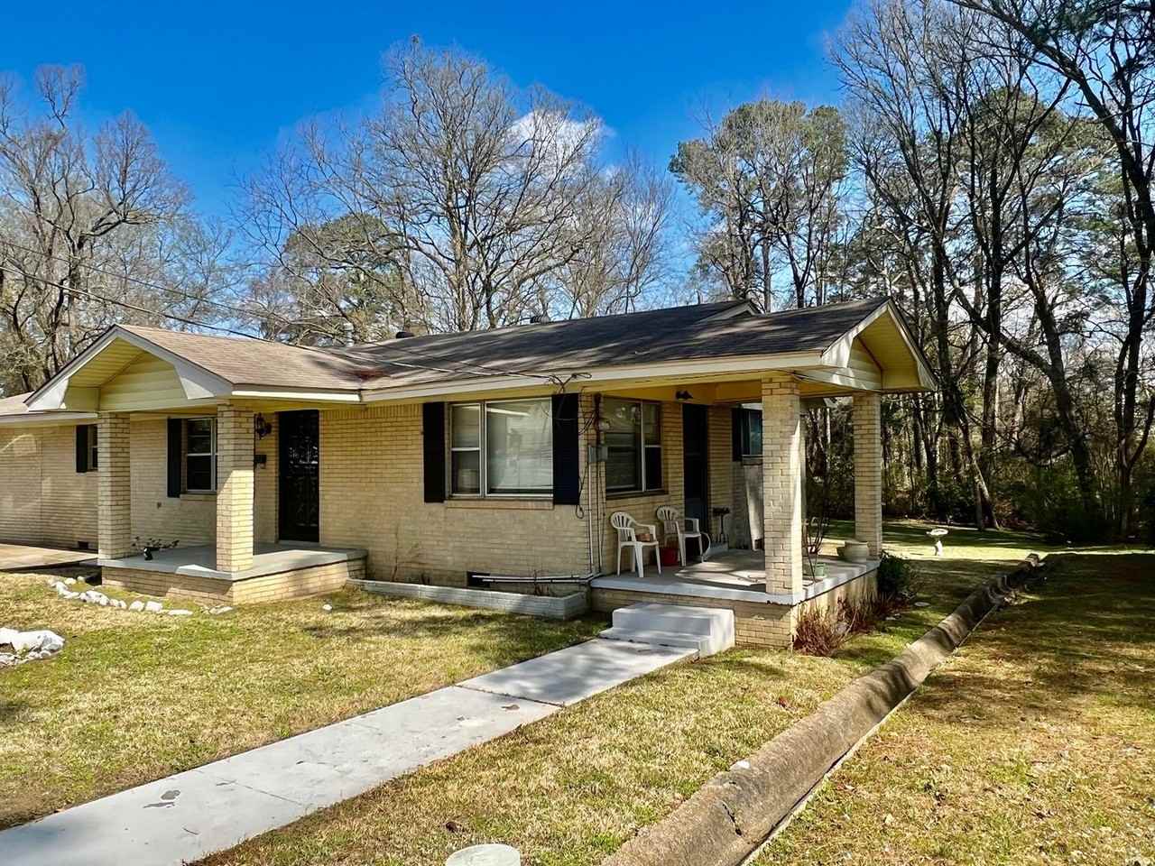 138 N 19th St - Photo 2 of 20