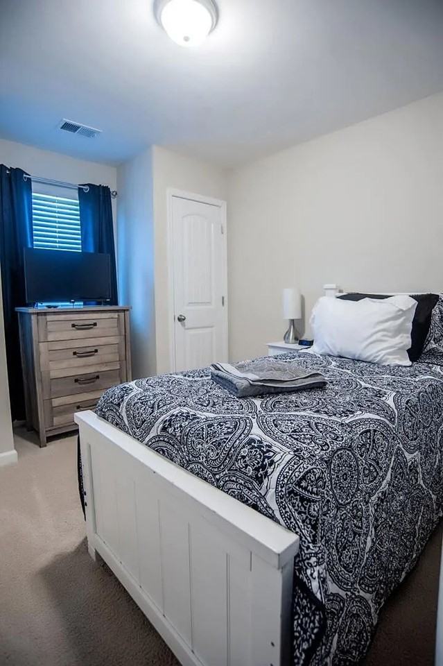 505 Truman Dr - Photo 3 of 5