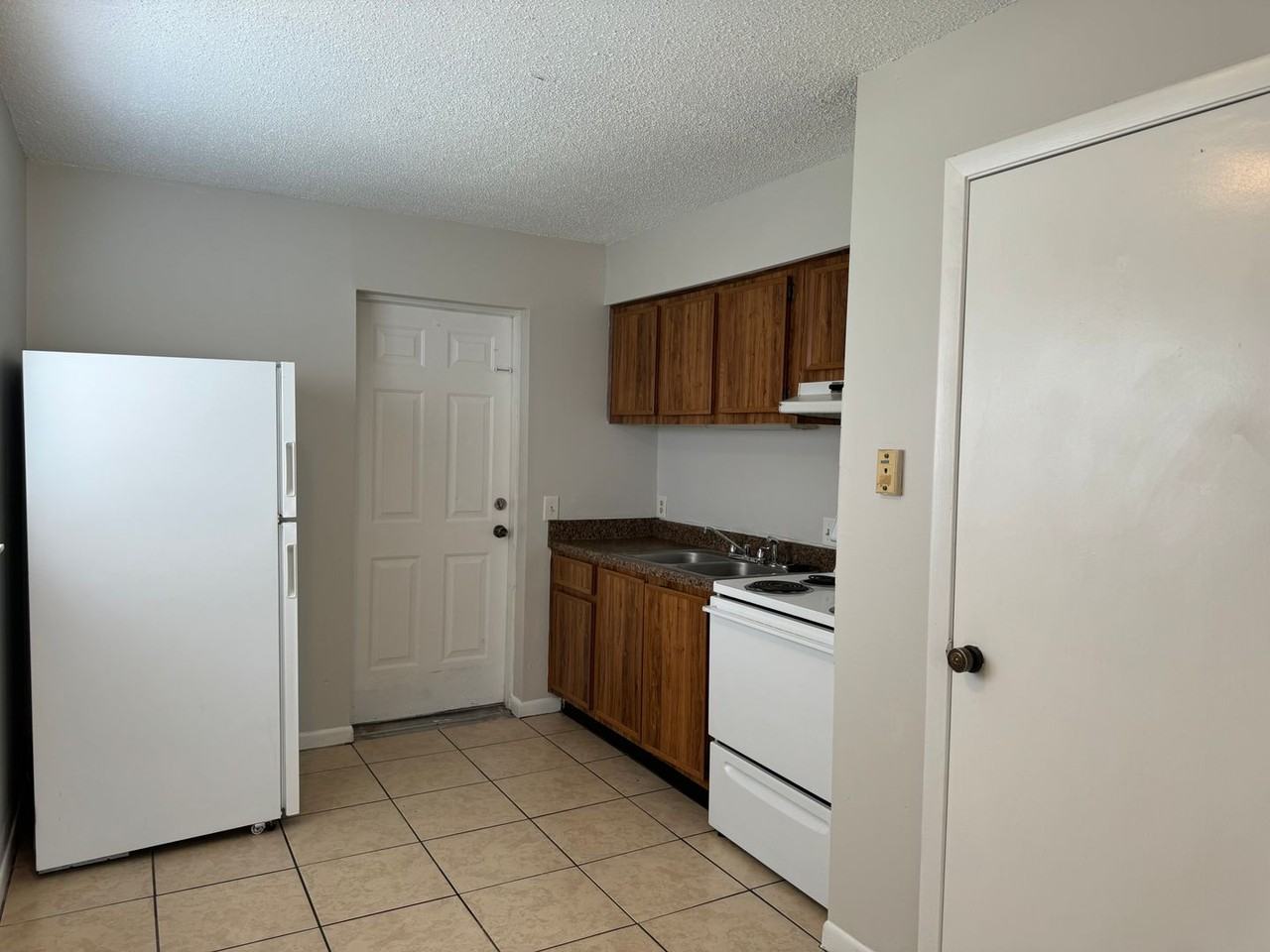 38731 Alston Ave - Photo 6 of 18