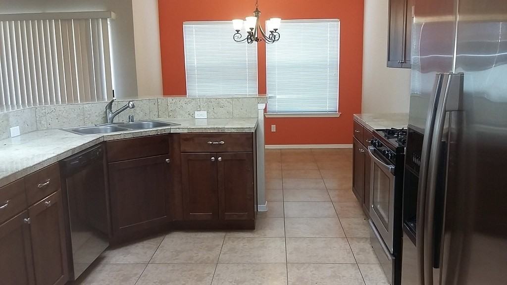 5714 Wales Dr - Photo 4 of 16