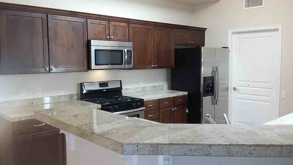 5714 Wales Dr - Photo 5 of 16