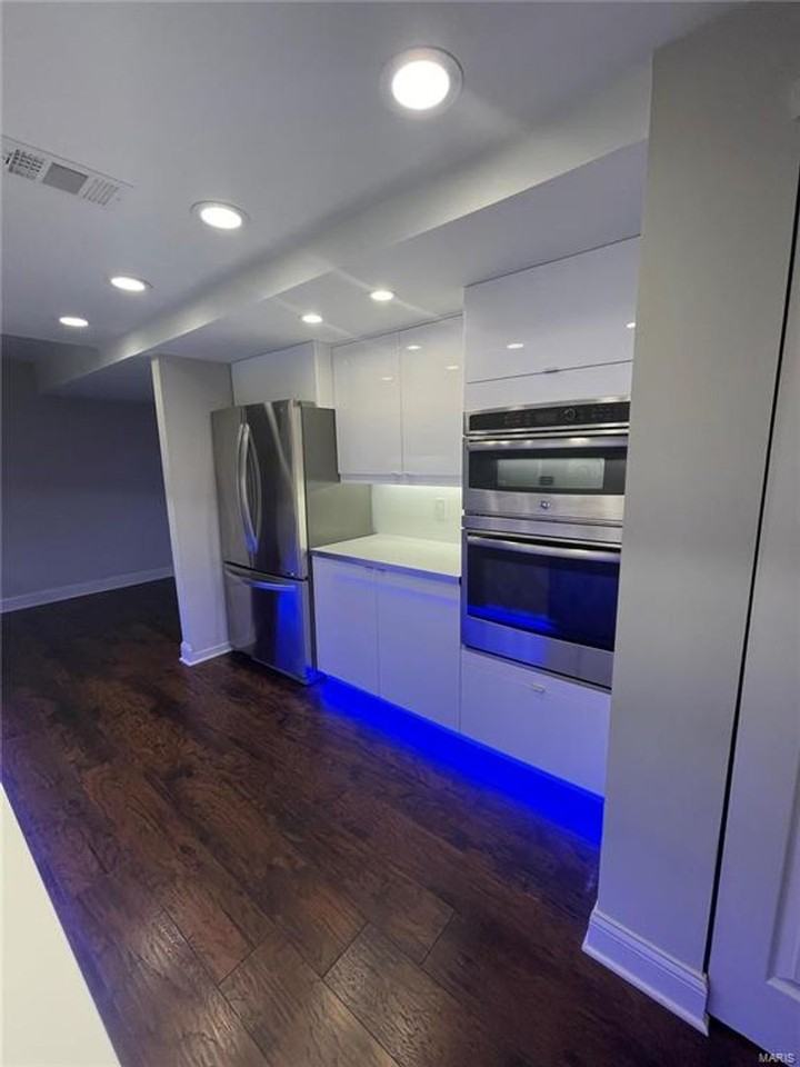 4308 Maryland Ave #2B - Photo 2 of 13