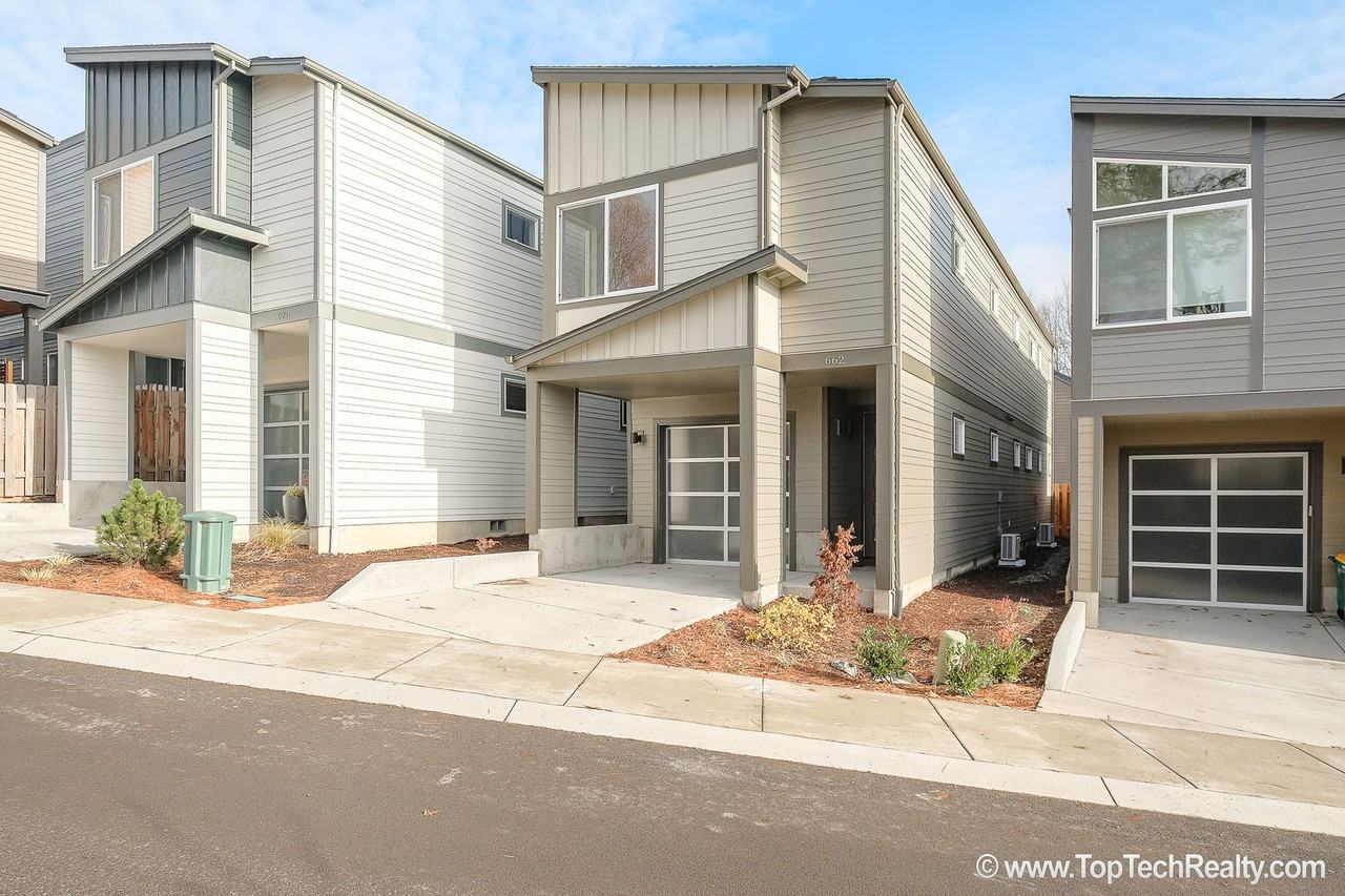 662 Nw Pebblestone Ln - Photo 2 of 26