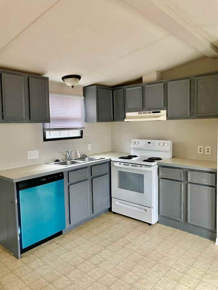 112 Canipe Rd - Photo 6 of 8