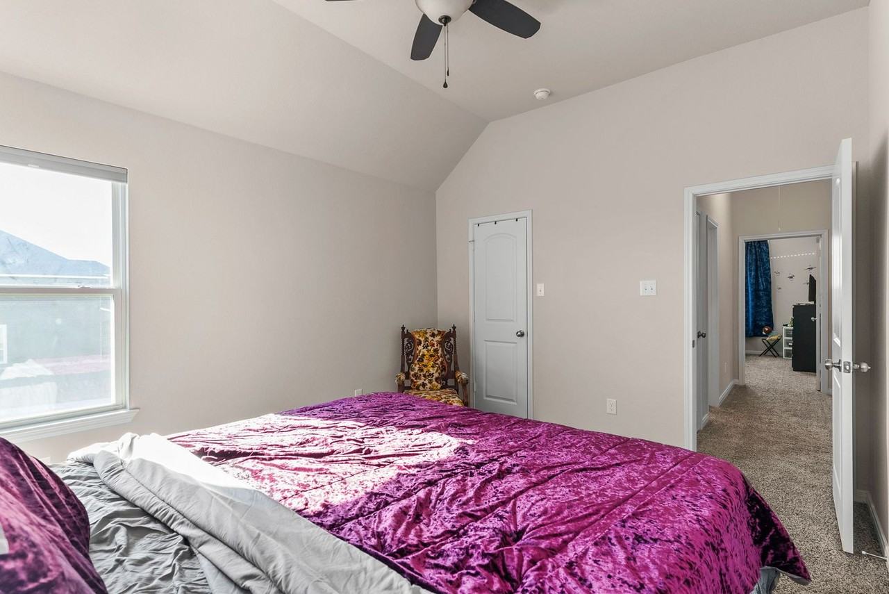 3700 Addison St - Photo 2 of 21