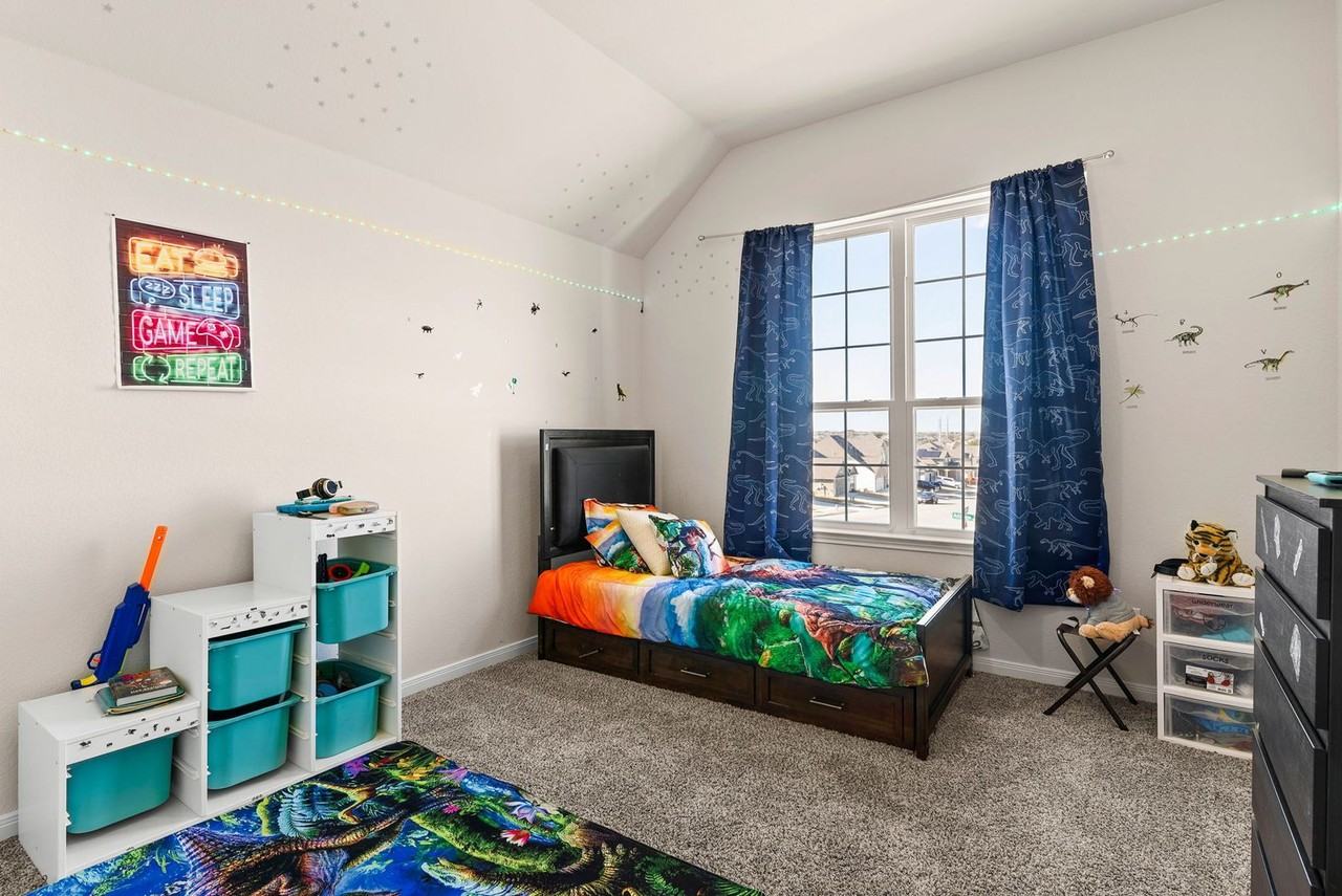 3700 Addison St - Photo 3 of 21