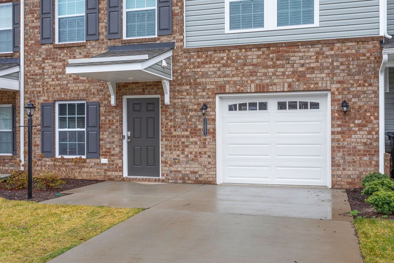 11531 Dunmore Mill Ter - Photo 3 of 6