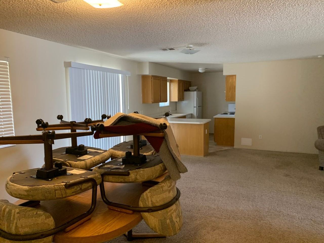 2834 W 29th Ln - Photo 3 of 10