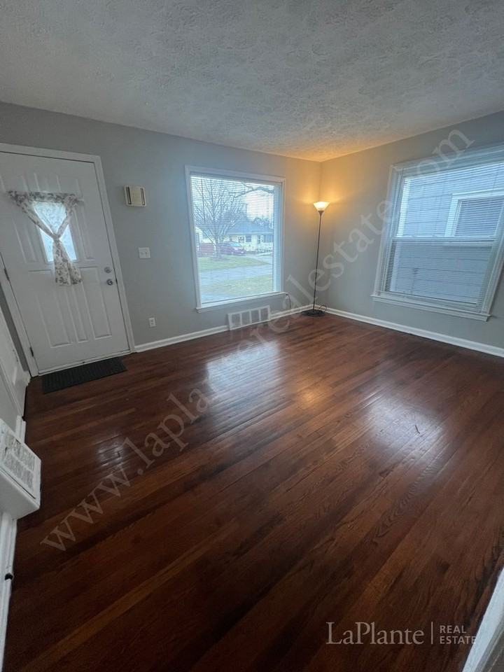 229 Warrington Rd - Photo 2 of 13