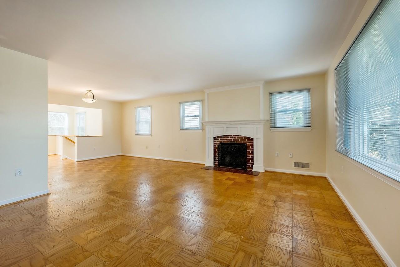 6504 Stratford Road - Photo 2 of 50