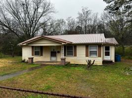 featured image of 1405 Church Ave Se