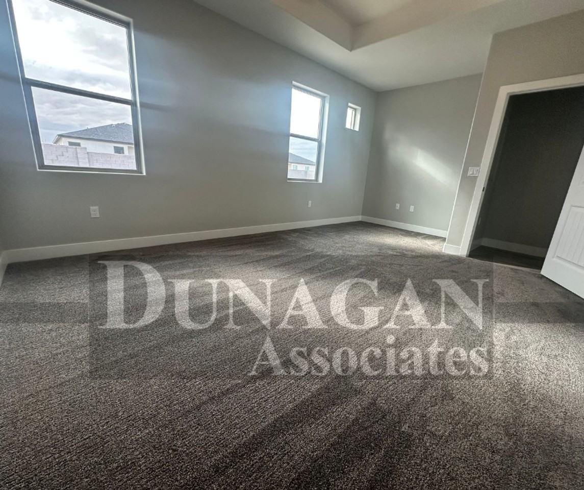 3717 Jasper Dr - Photo 3 of 10