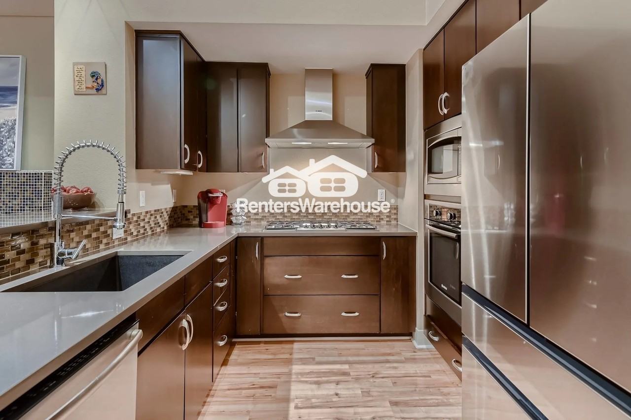 360 S Lafayette St Unit 403