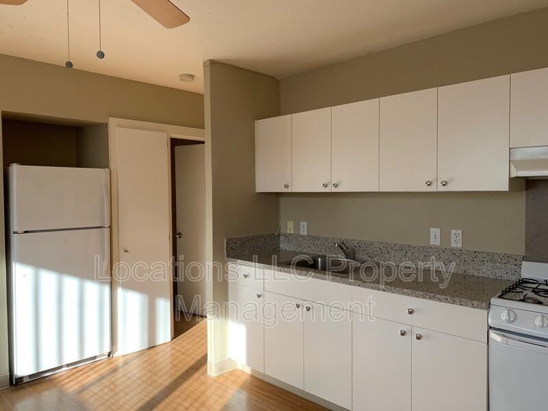 2436 S Beretania St #B401 - Photo 2 of 7