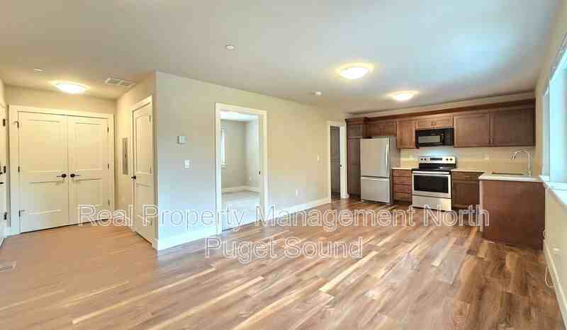 6121 Ne 195th Pl - Photo 2 of 12