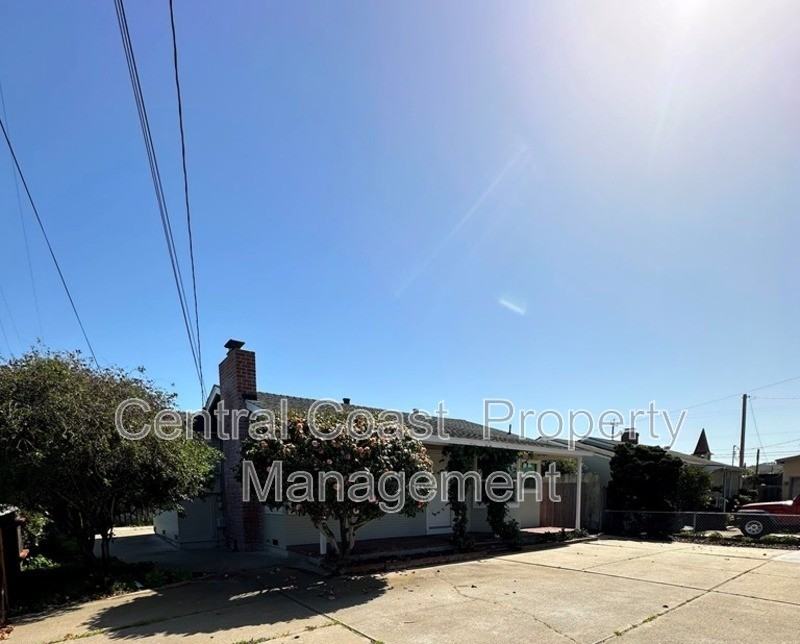1440 Contra Costa St - Photo 3 of 26