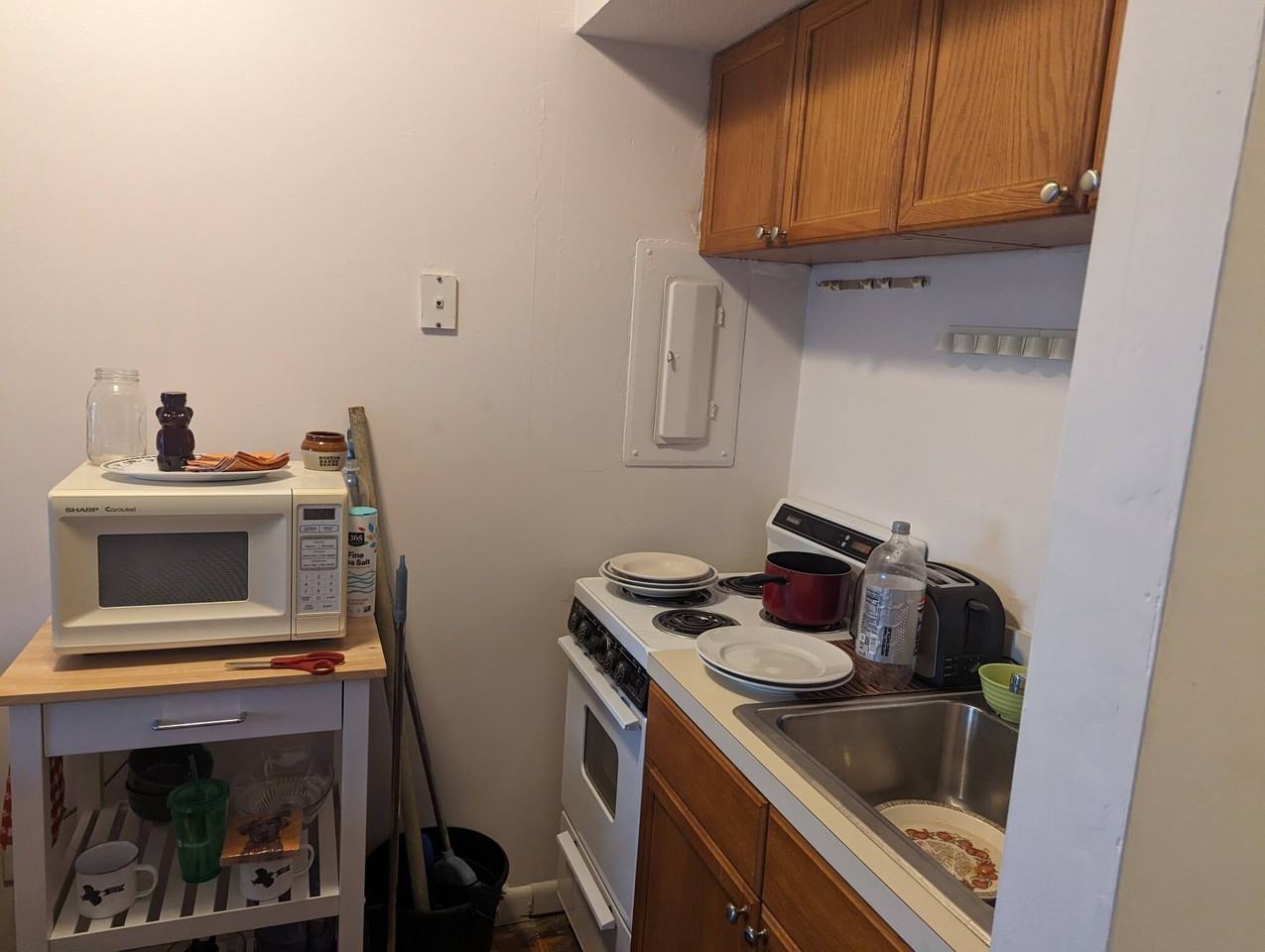 525 Highland Ave #12 - Photo 5 of 11