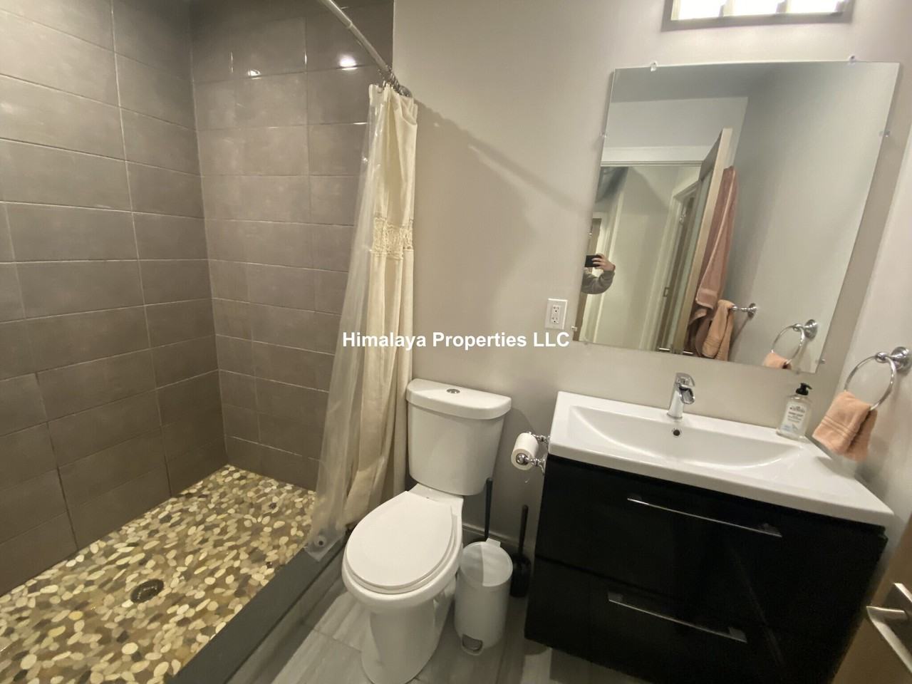 410 Dudley St #1 - Photo 3 of 14