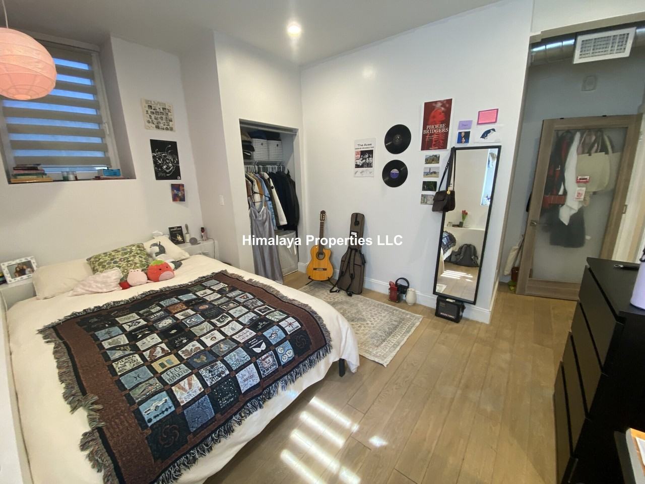 410 Dudley St #1 - Photo 4 of 14