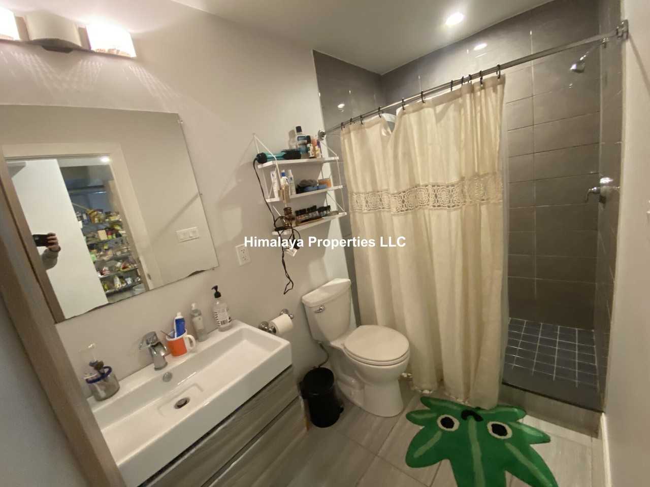 410 Dudley St #1 - Photo 5 of 14