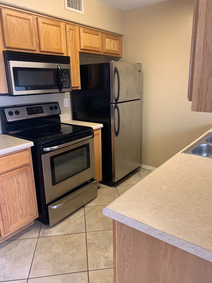3301 E Earll Dr #119 - Photo 2 of 15