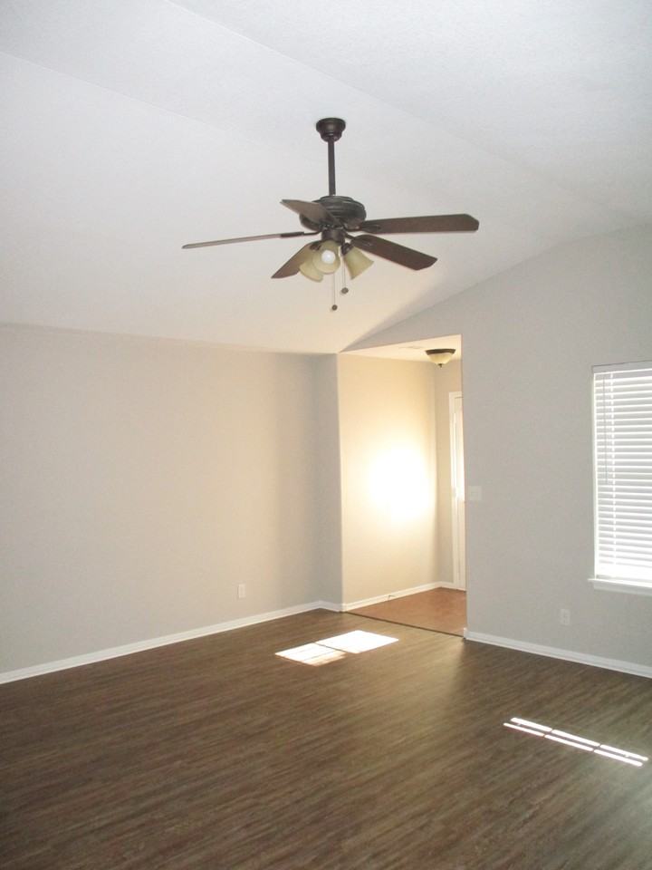 15121 E 109th St N - Photo 3 of 13