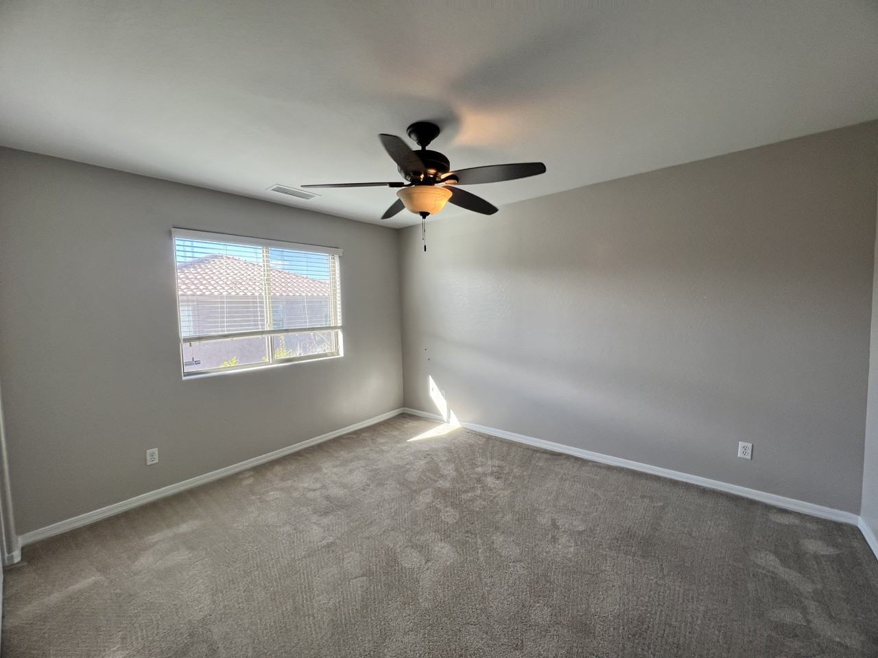 2045 W Le Marche Ave - Photo 6 of 11