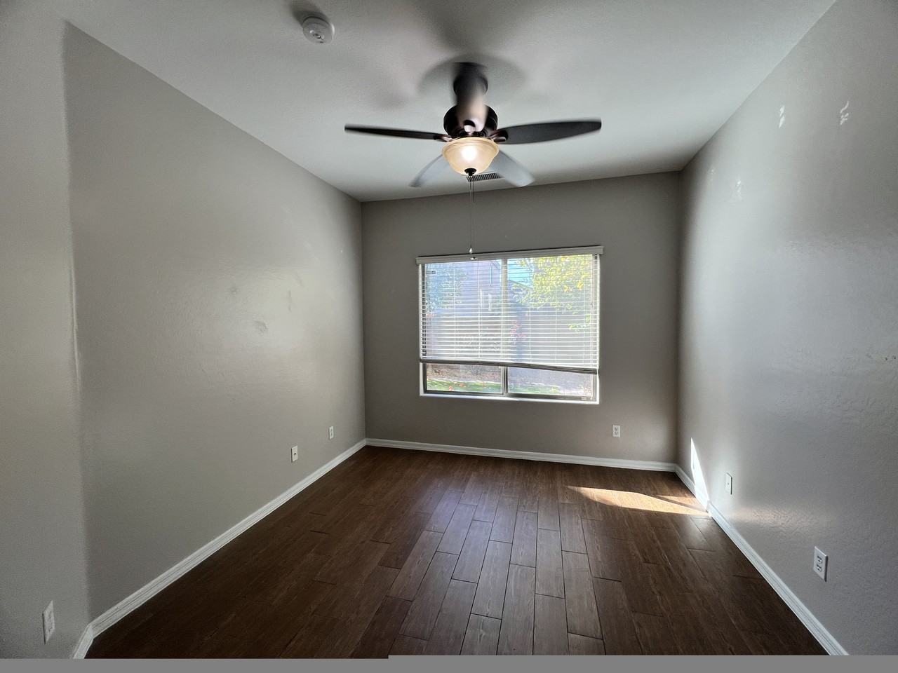 2045 W Le Marche Ave - Photo 7 of 11
