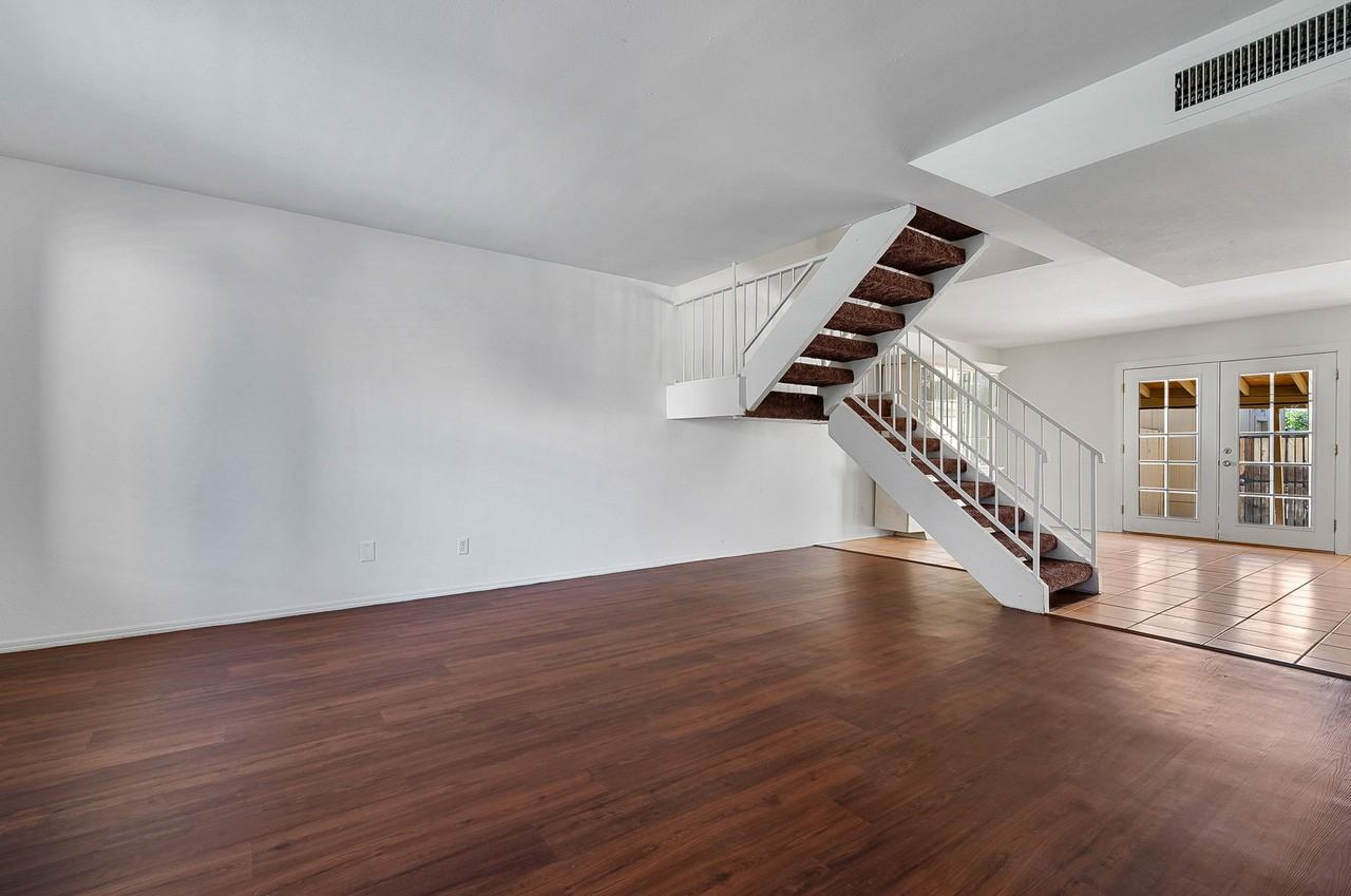 14413 N 58th Ave - Photo 5 of 38