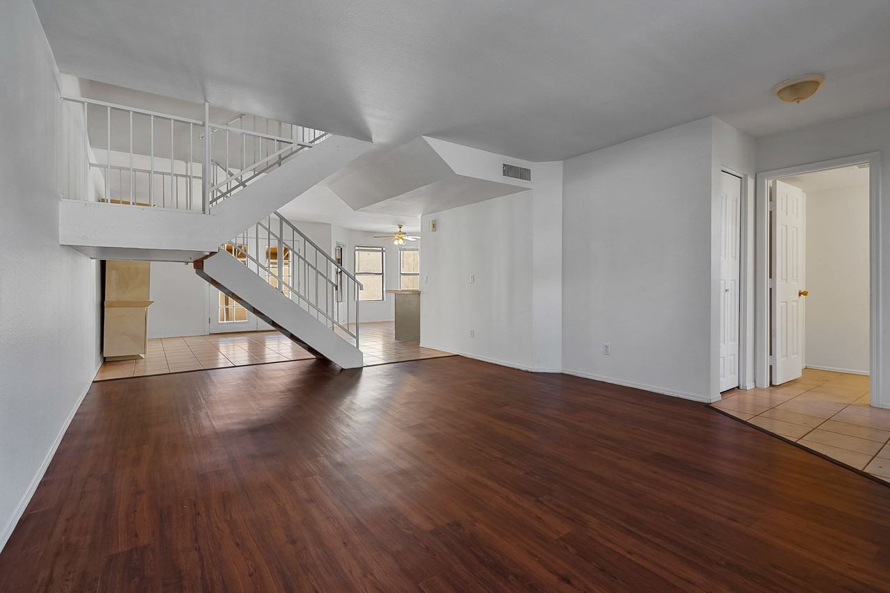 14413 N 58th Ave - Photo 6 of 38