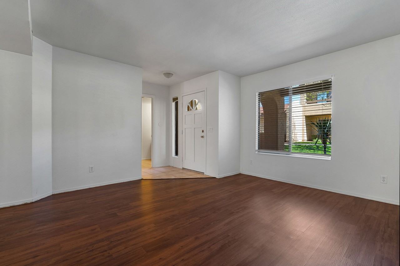 14413 N 58th Ave - Photo 7 of 38