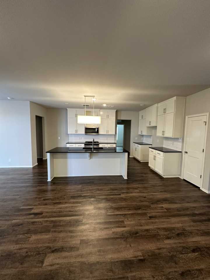 13245 S 19th St - Photo 2 of 17
