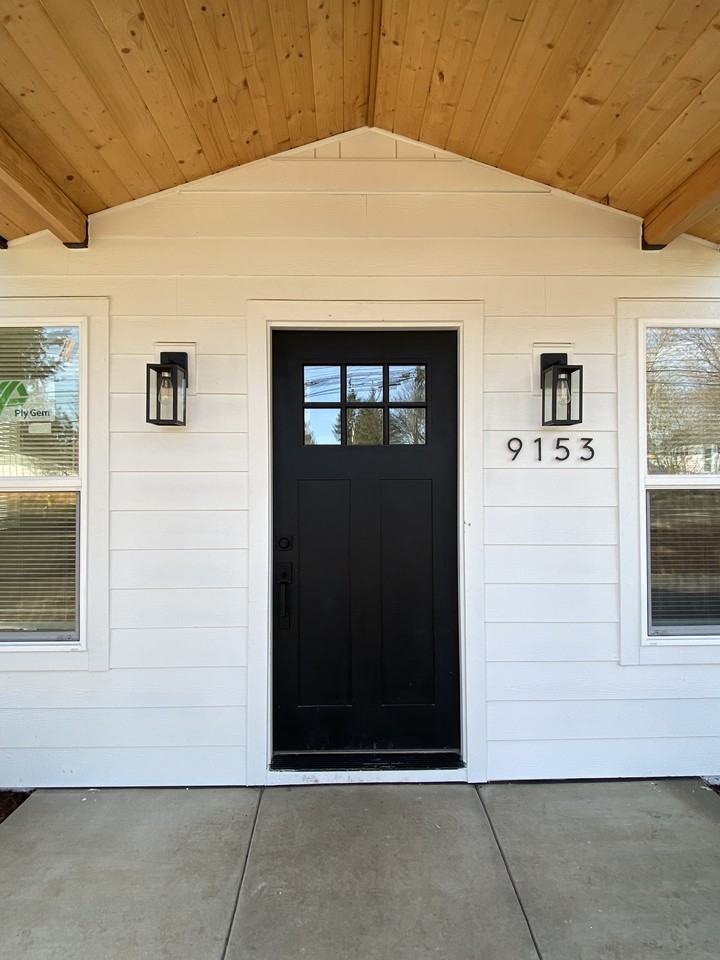 9153 Se 42nd Ave #NA - Photo 2 of 18