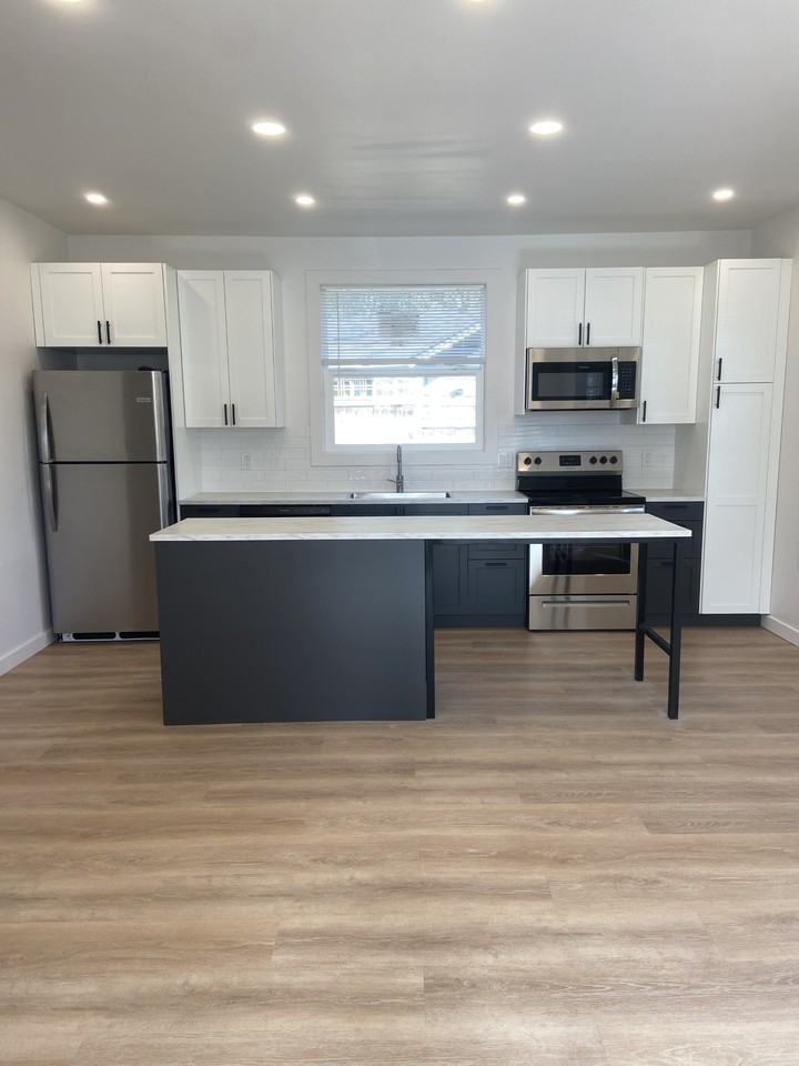 9153 Se 42nd Ave #NA - Photo 3 of 18