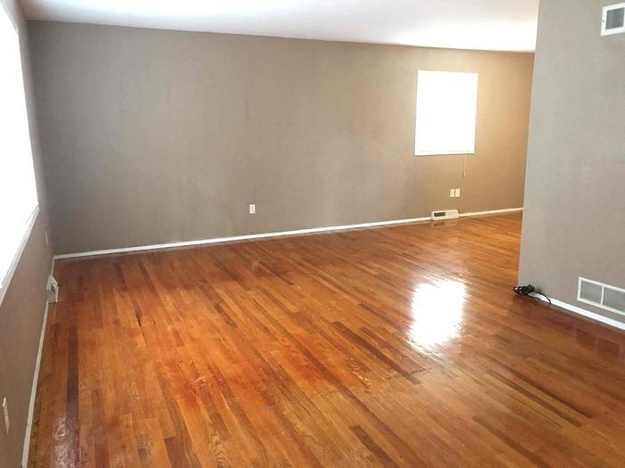 5217 N Smalley Ave - Photo 2 of 20