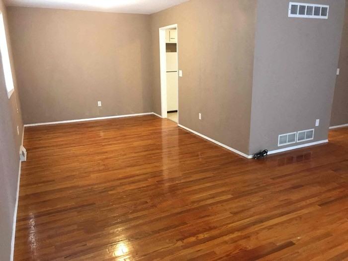 5217 N Smalley Ave - Photo 3 of 20