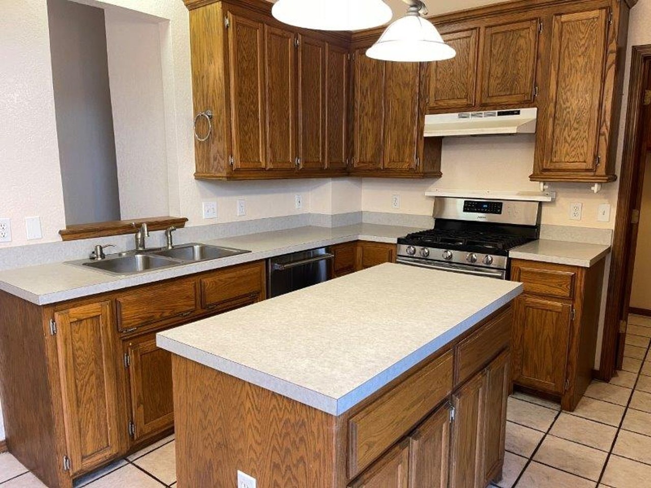 13012 Almond Dr - Photo 6 of 22