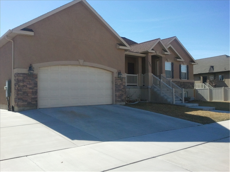 1287 North Reese Drive - Photo 4 of 20