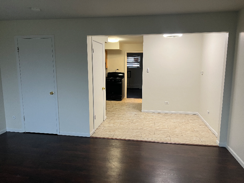 13 King Arthur Ct - Photo 3 of 17