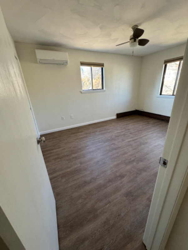 1019 Hooper Rd - Photo 2 of 14