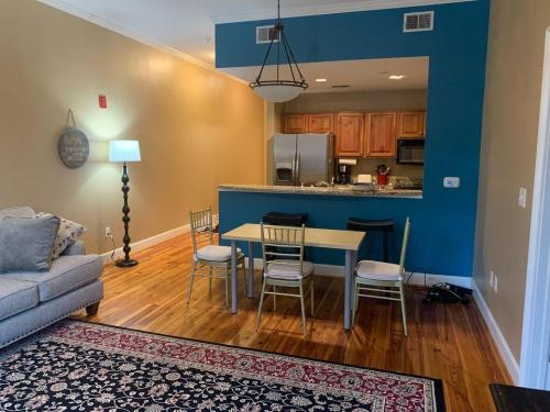 1520 Main St #4F - Photo 7 of 19