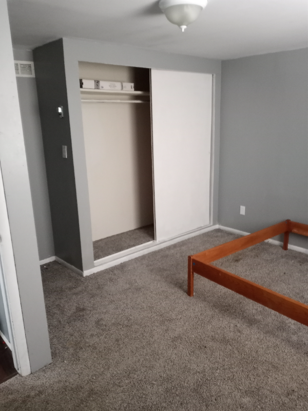 2113 Smelter Ave Ne - Photo 3 of 10