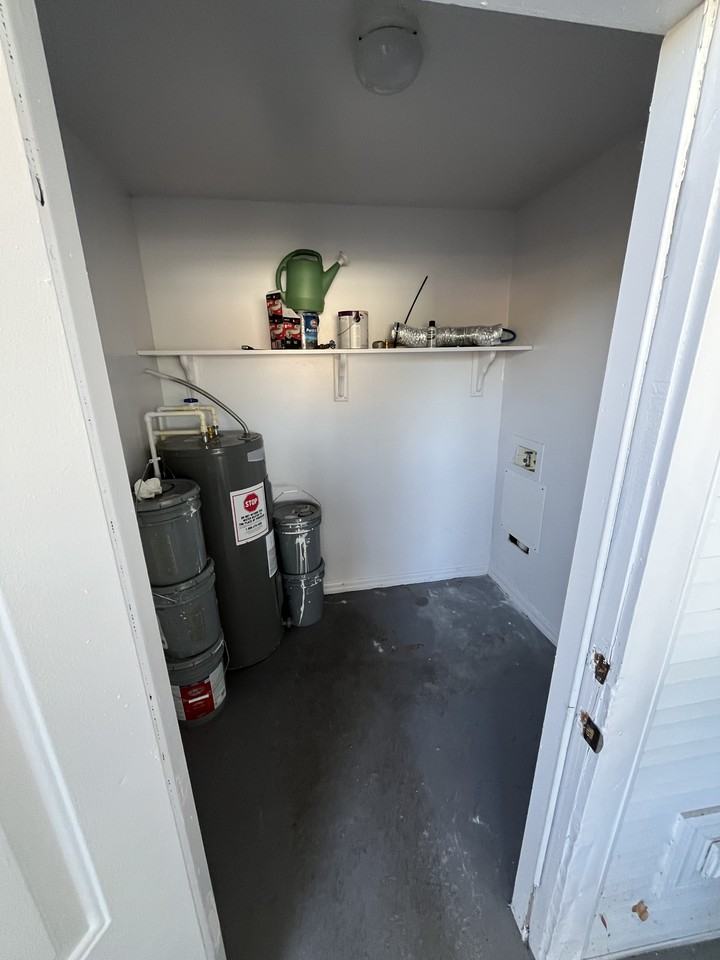 3625 N 54th St #NA - Photo 3 of 12