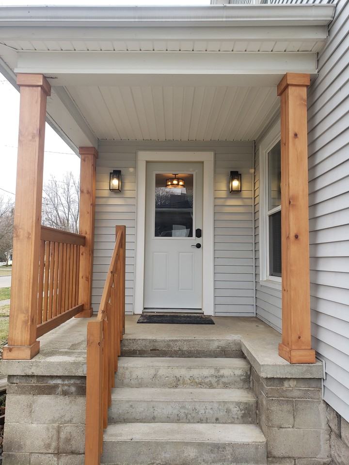 636 Spring St #NA - Photo 3 of 14