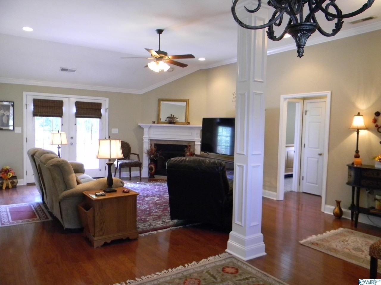 220 Cypress Dr #NA - Photo 2 of 8