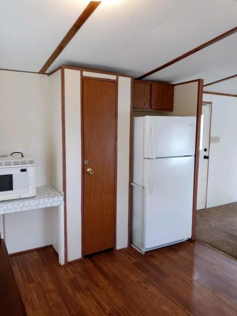 746 West St #NA - Photo 4 of 10