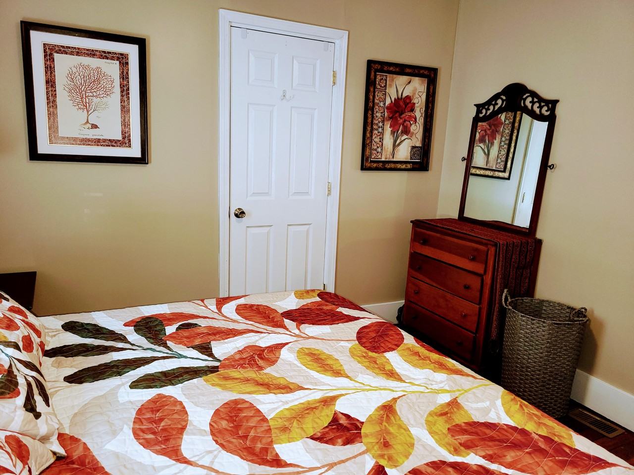 635 Mountain Ave Se #NA - Photo 5 of 26