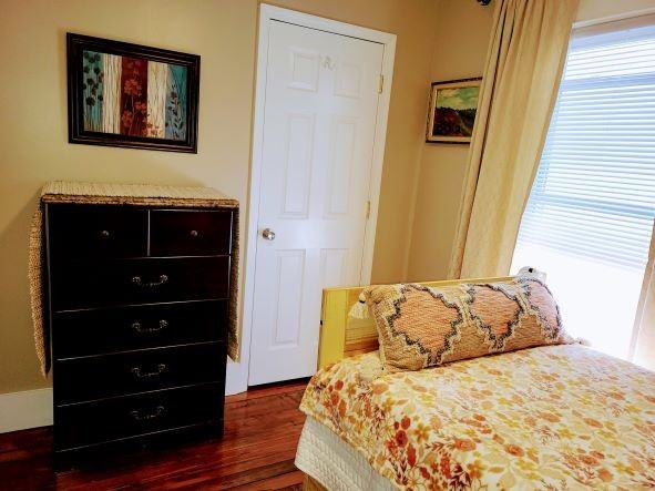 635 Mountain Ave Se #NA - Photo 5 of 29